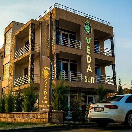 Veda Suit Talas Bagian luar foto
